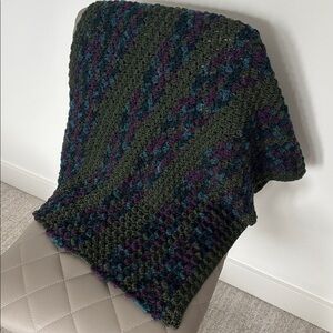 HANDKNIT vintage Cozy Knit lap Blanket loose knit baby blanket green blue small